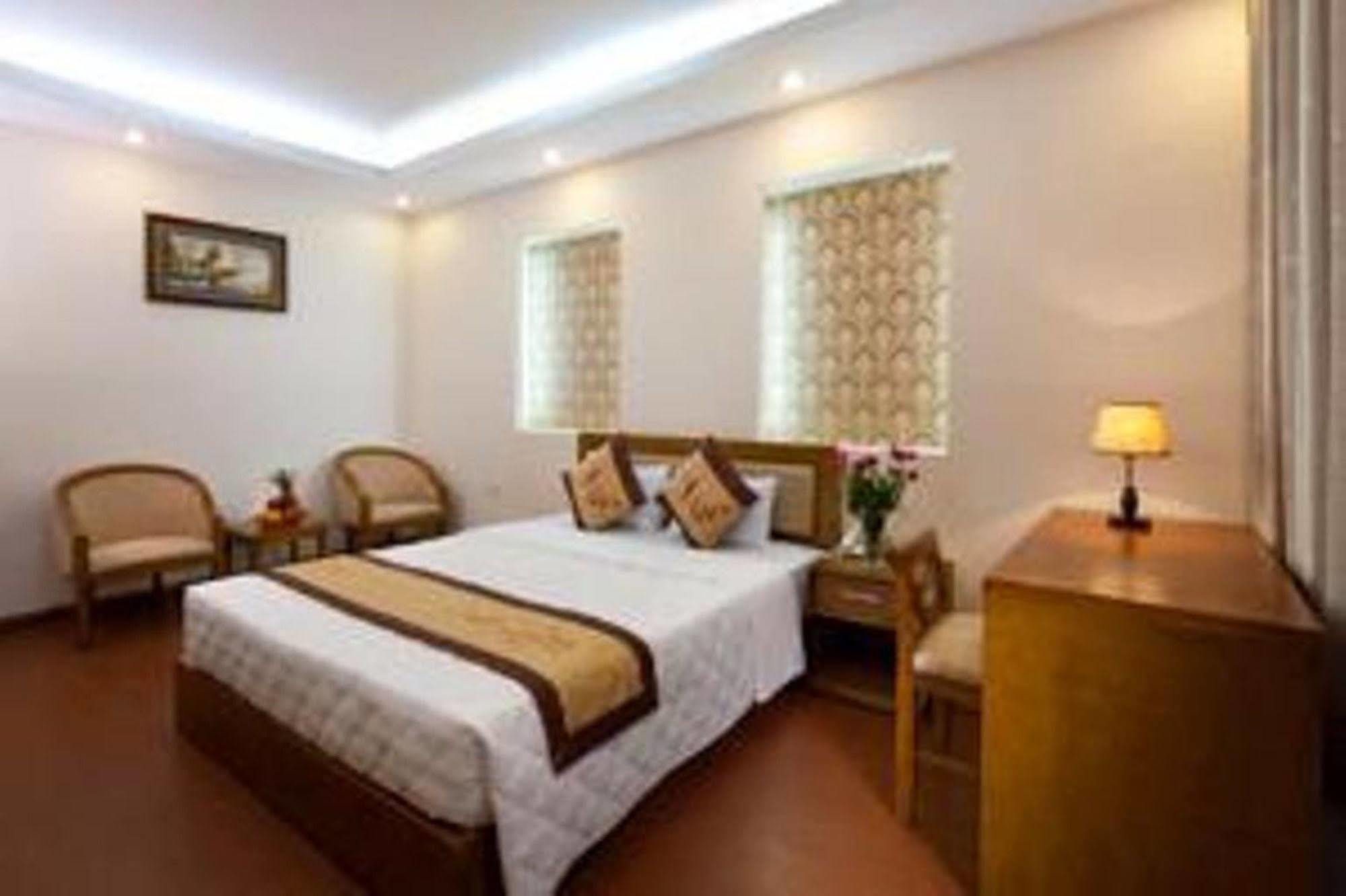Lam Bao Long Hotel Hué Extérieur photo